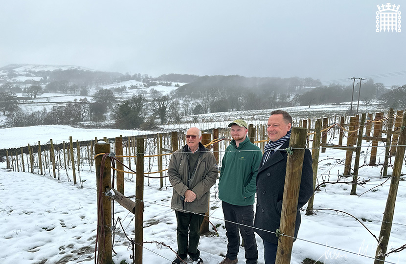 Jason McCartney MP visits Helme Edge Vineyard