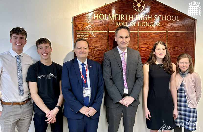 Jason McCartney MP visits Holmfirth High School roll of honour winners