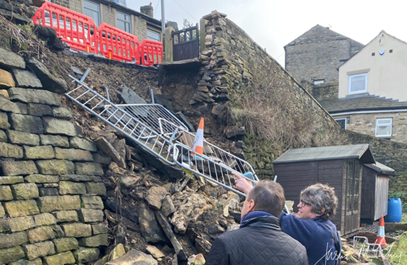 Jason McCartney MP visits residents with local campaigner Damian Brook