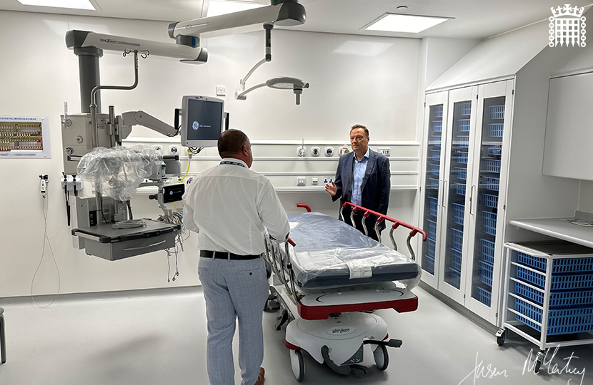 Jason McCartney visits state-of-the-art £15 million new A&E at HRI